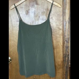 BOGO $5 items! XL hunter green tank